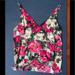 NWT Flower V-Neck Camisole Tank Top